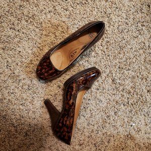 Sofft Leopard Print Patent Leather Heels Size 9
